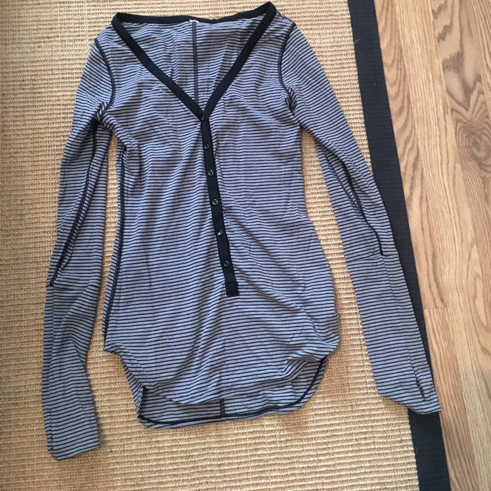 Lululemon long sleeve Henley